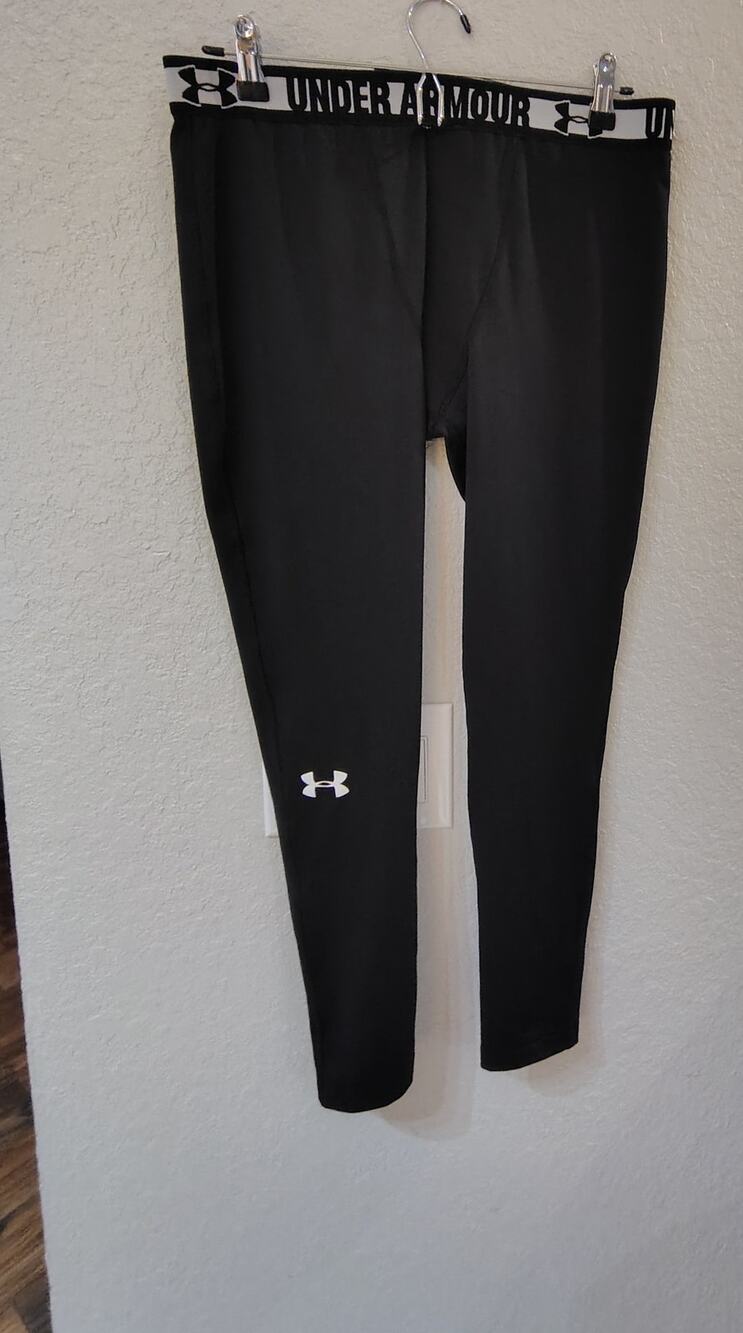 Under Armour Black Heat Gear Leggings Men or Women XL